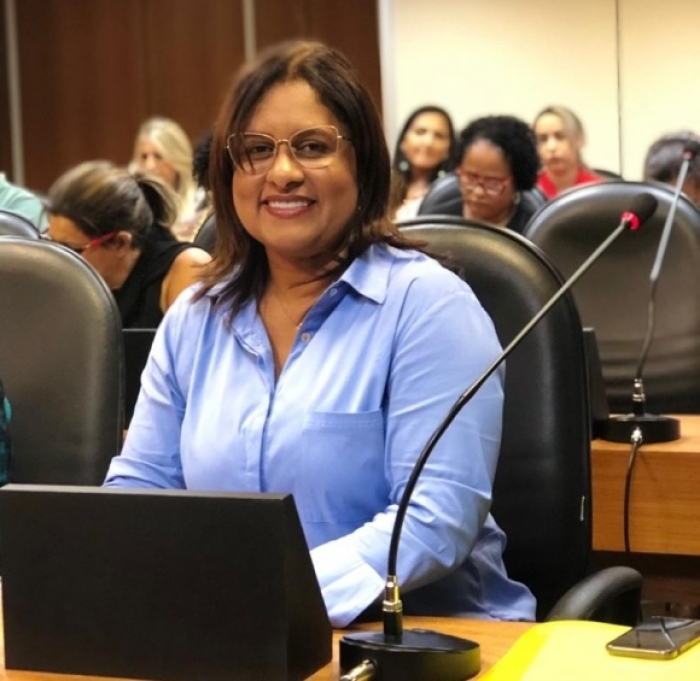 Medidas Contra Inundações: Kátia Oliveira Solicita Piscinões para Simões Filho