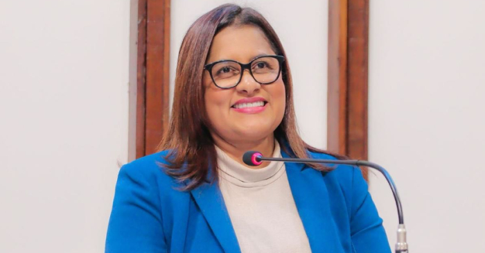 Kátia Oliveira comemora aprovação de projeto que aumenta pena de feminicídio para até 40 anos
