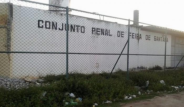 Diretor do Conjunto Penal de Feira de Santana dispara acidentalmente na própria perna